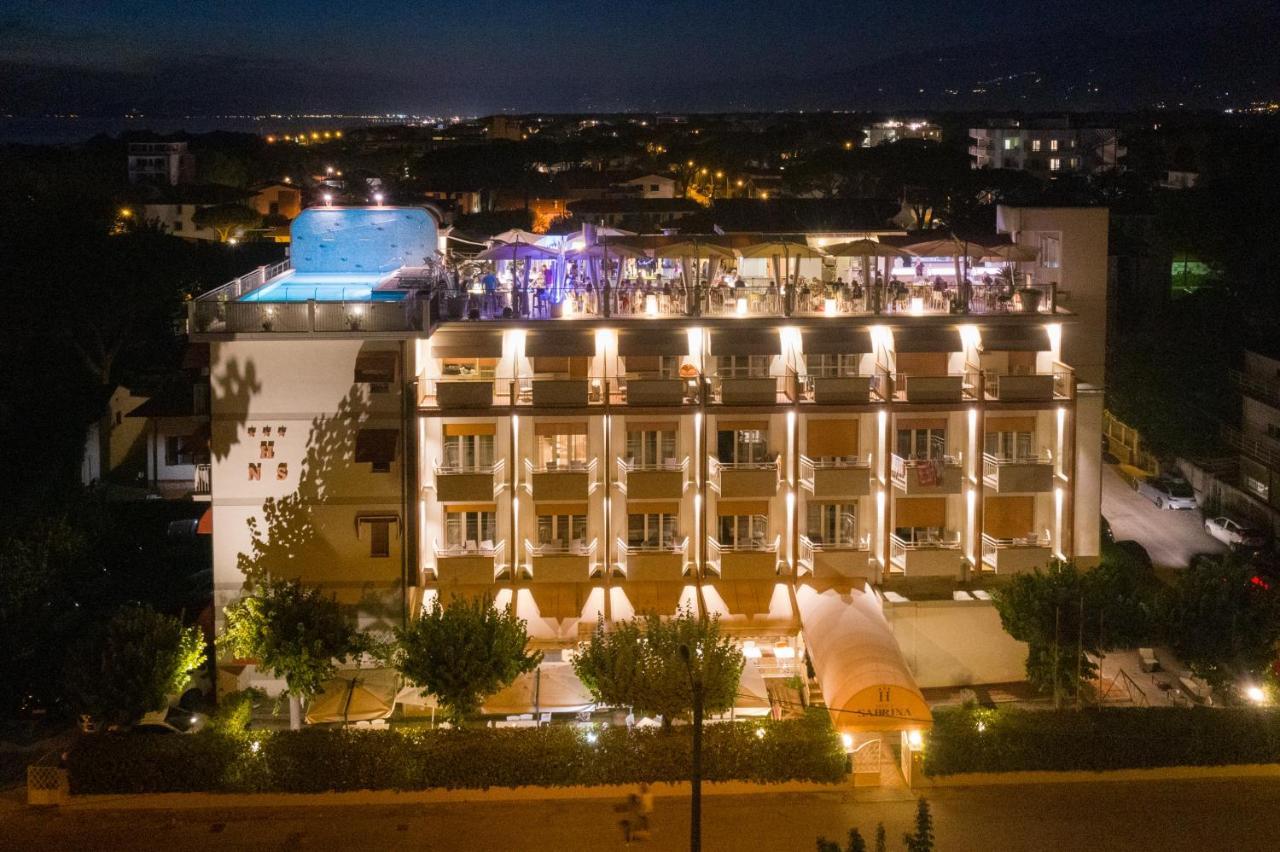 Hotel Nuova Sabrina Marina di Pietrasanta Esterno foto