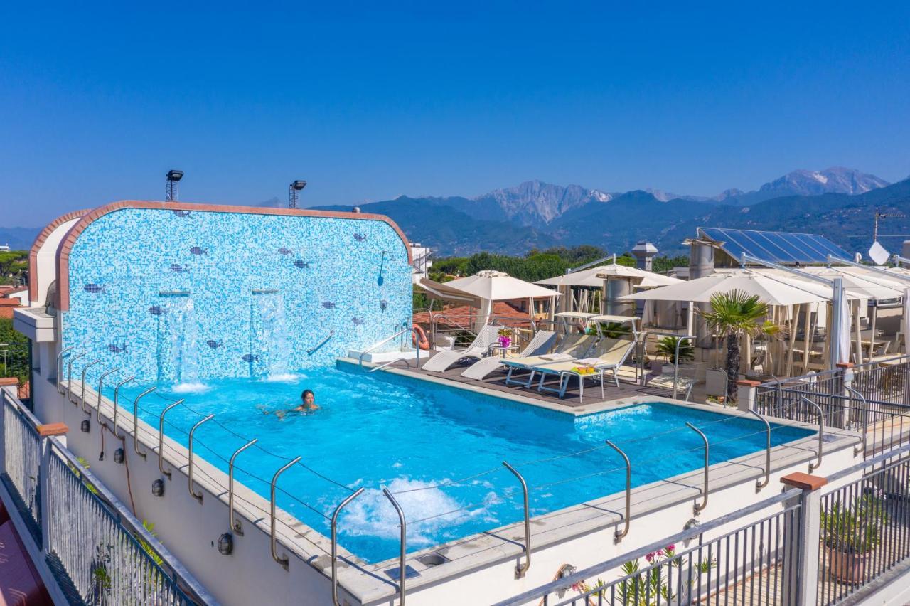 Hotel Nuova Sabrina Marina di Pietrasanta Esterno foto