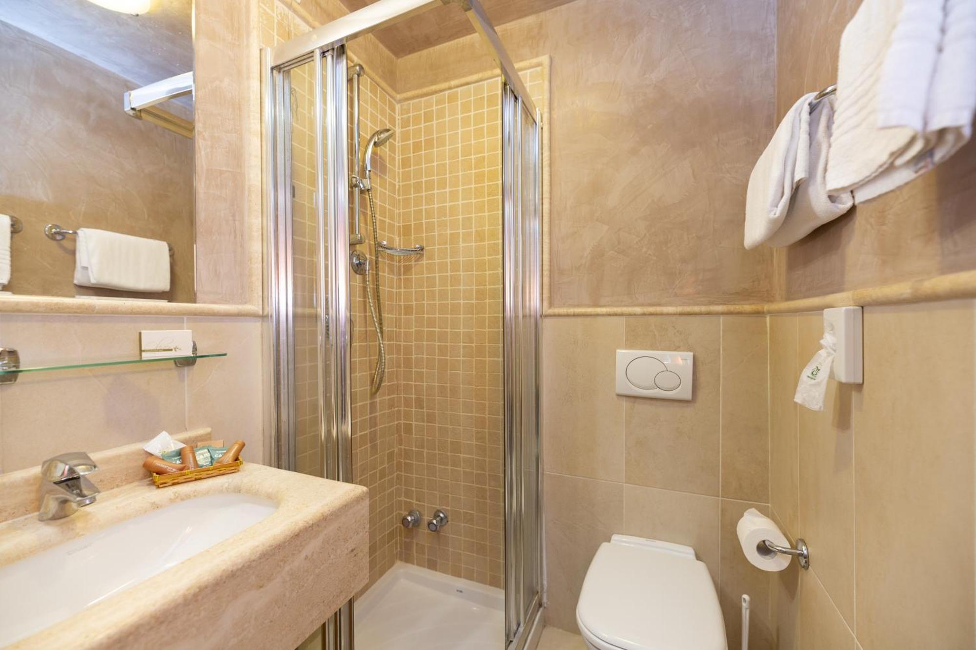 Hotel Nuova Sabrina Marina di Pietrasanta Esterno foto